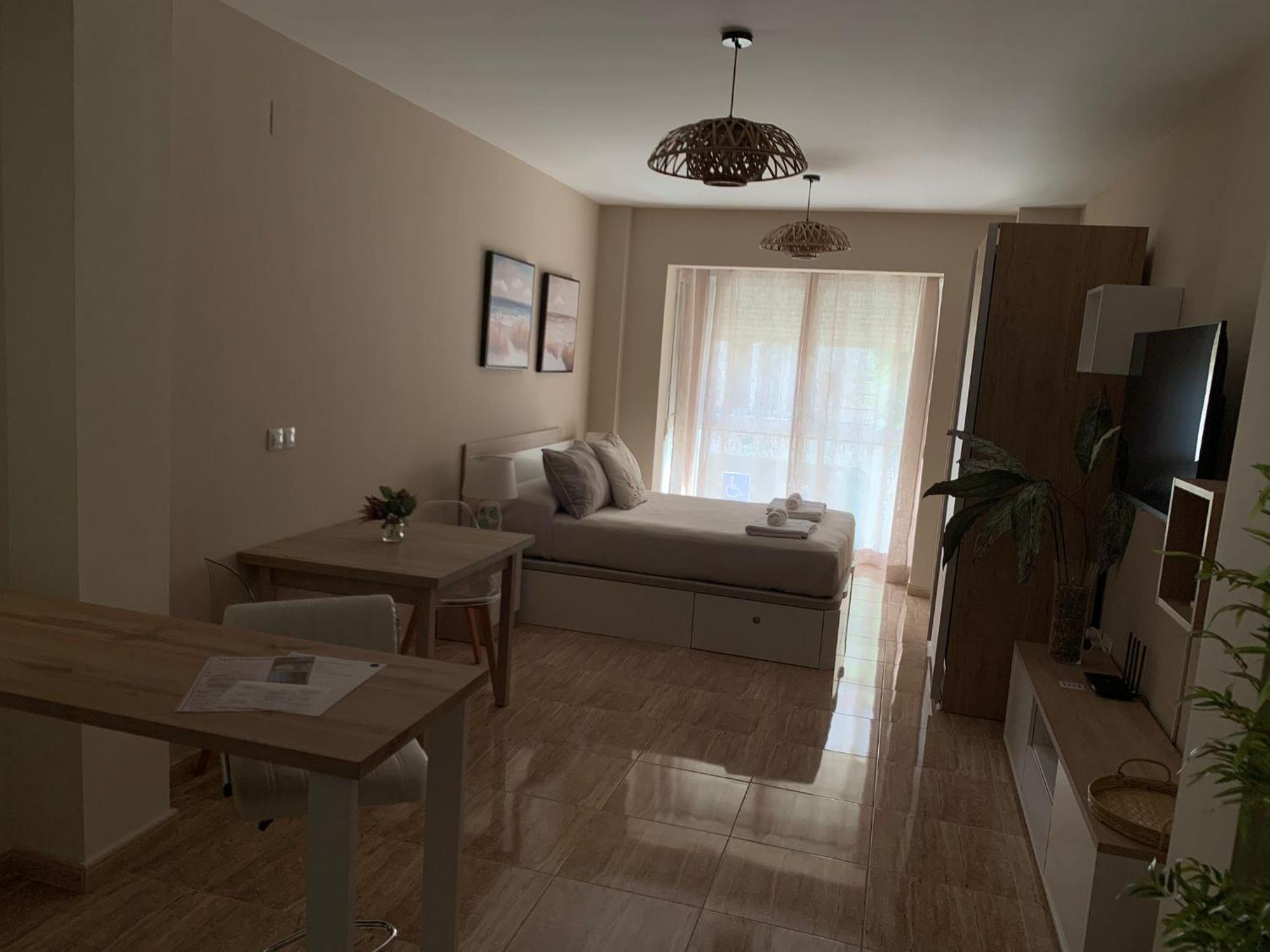 Apartamentos Hernan Cortes Villanueva De La Serena Luaran gambar