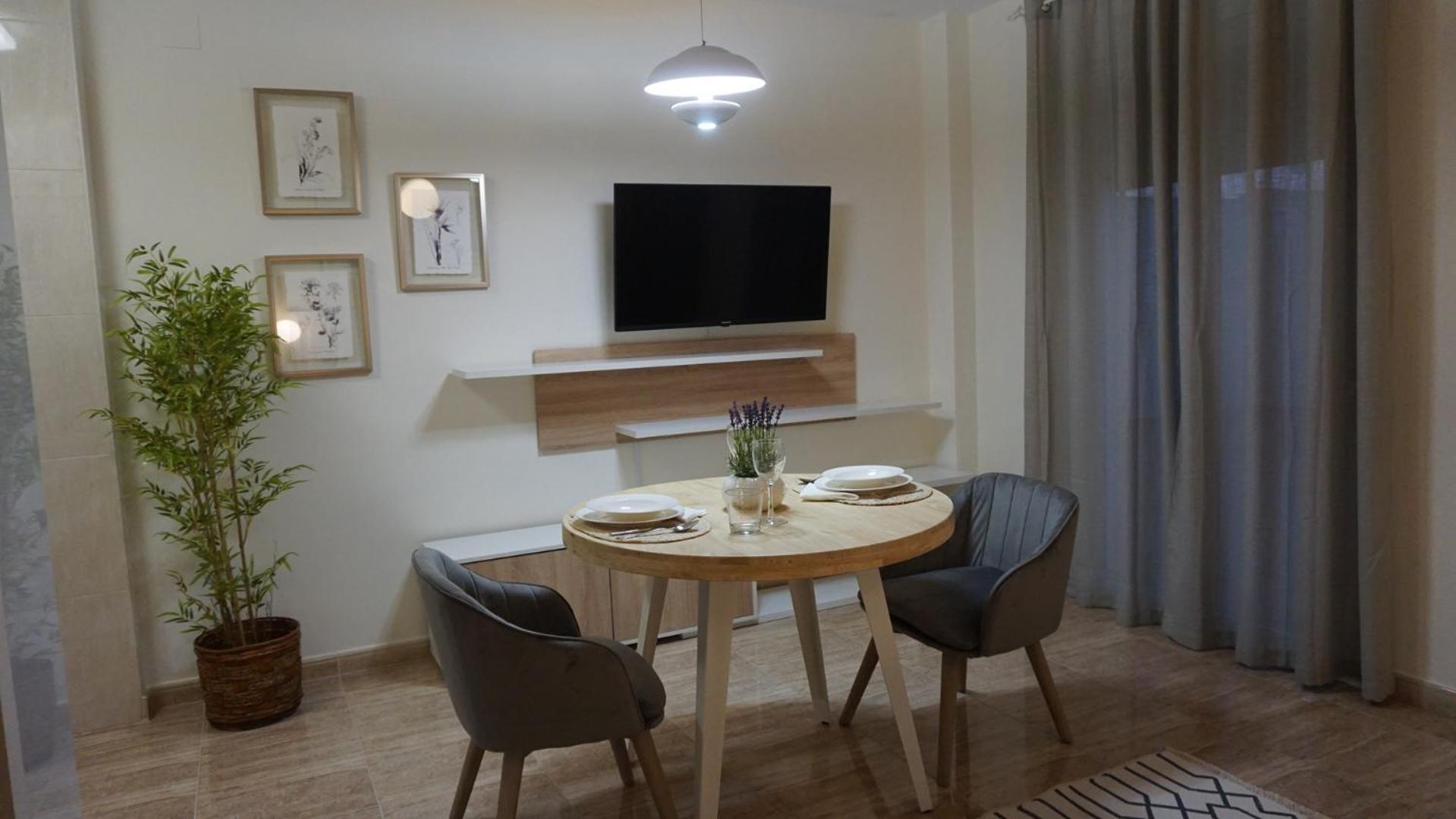 Apartamentos Hernan Cortes Villanueva De La Serena Luaran gambar